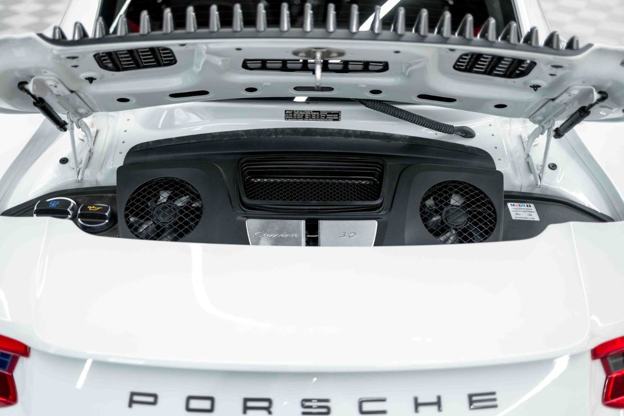 Used 2018 Porsche 911 Carrera T RWD image 89