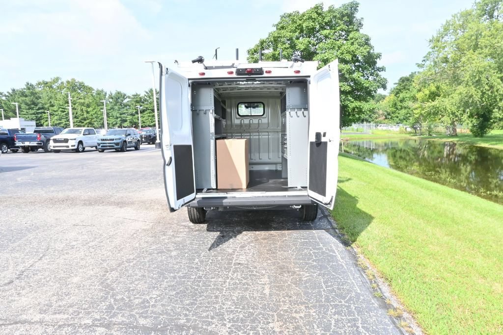 Used 2025 RAM ProMaster 2500 w/ Safety Group FWD image 47