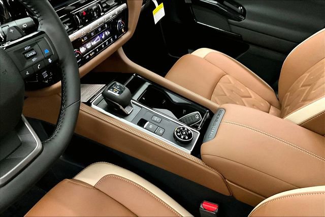 New 2026 Nissan Pathfinder Platinum image 9