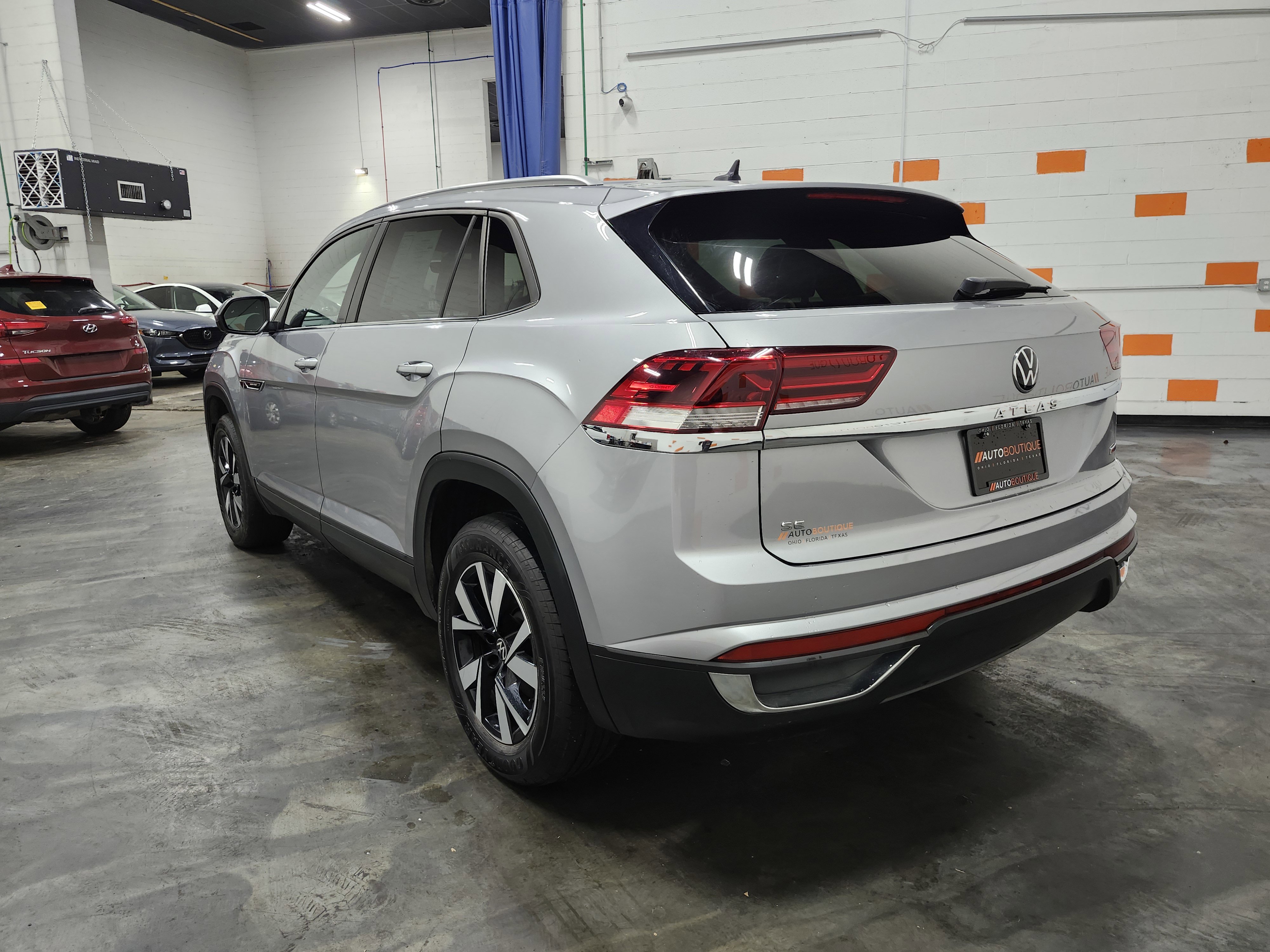 Used 2022 Volkswagen Atlas Cross Sport SE image 16