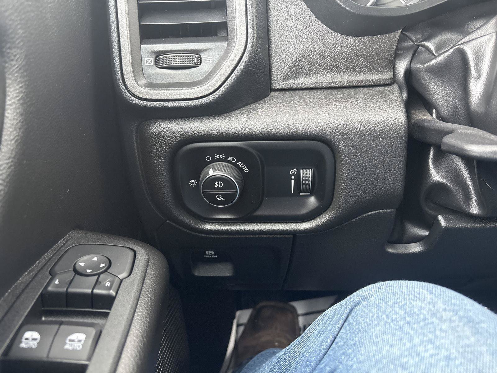 Used 2025 RAM 1500 Tradesman w/ Night Edition AWD/4WD image 19