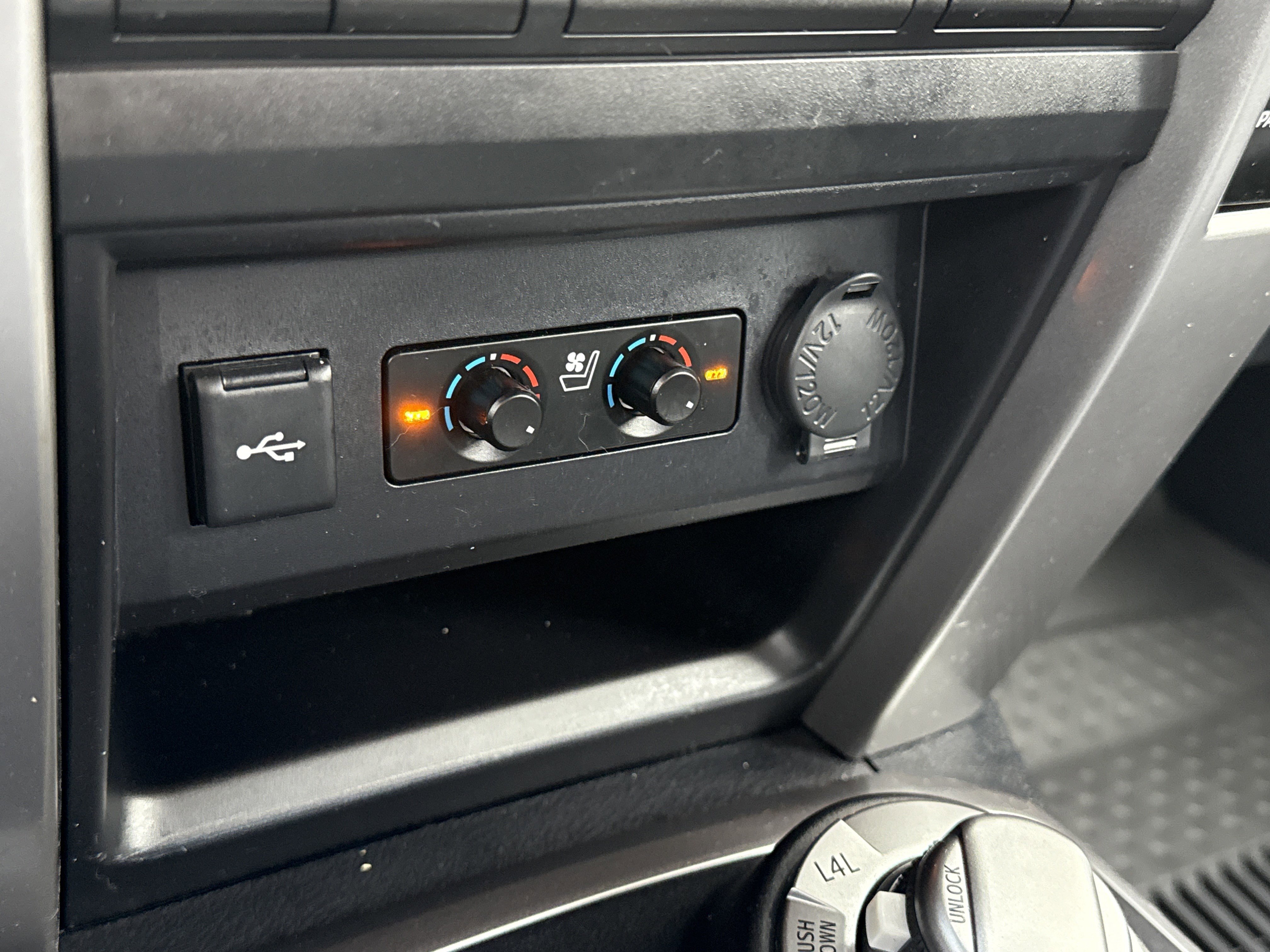 Used 2022 Toyota 4Runner Limited image 33