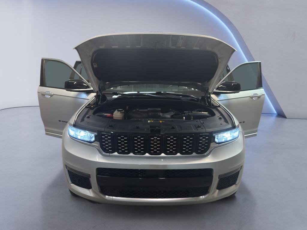 Used 2019 Jeep Grand Cherokee Limited X image 9