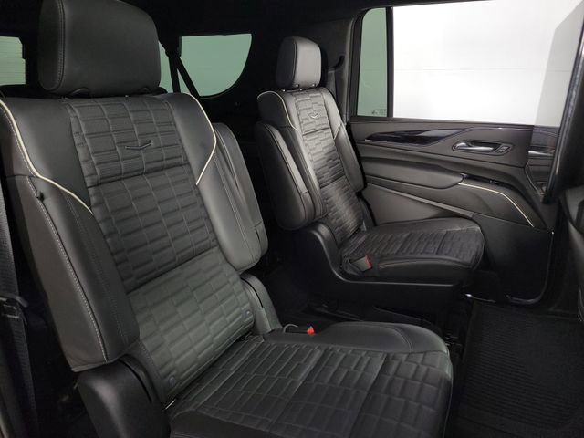 Used 2024 Cadillac Escalade ESV V image 21