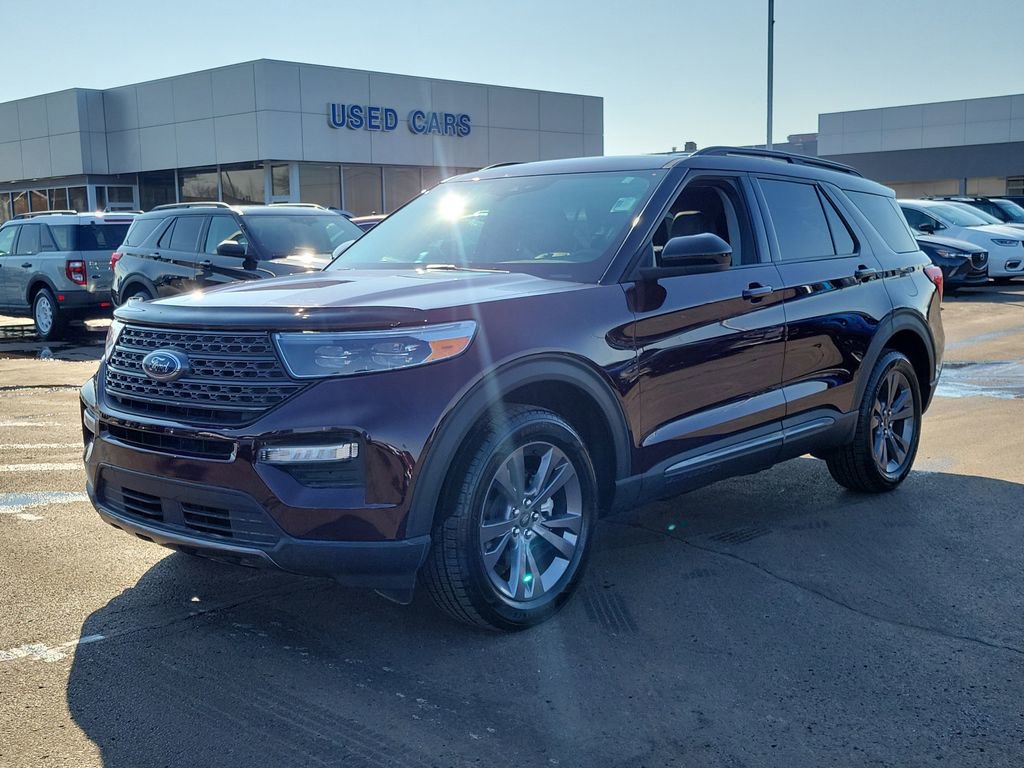 Certified 2023 Ford Explorer XLT w/ Equipment Group 202A image 8