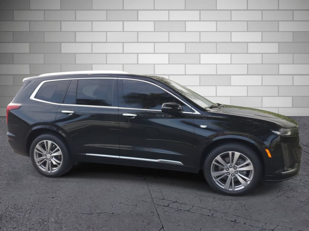 Certified 2023 Cadillac XT6 Premium Luxury w/ Technology Package FWD image 6