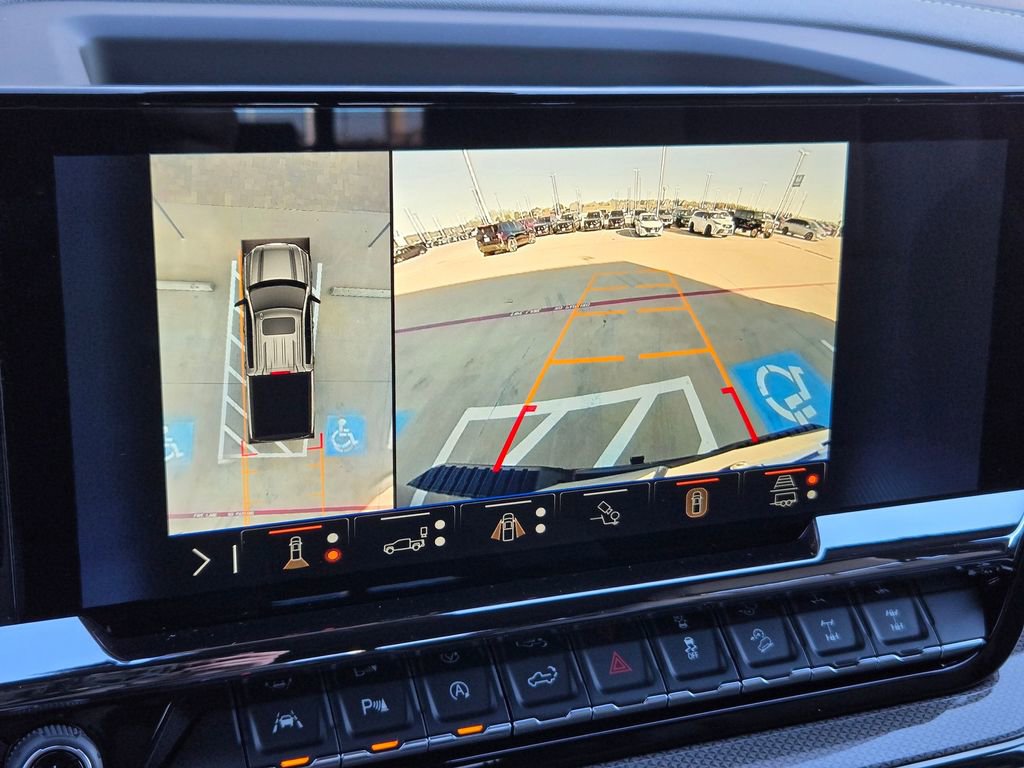 Used 2025 Chevrolet Silverado 1500 ZR2 w/ Technology Package image 38