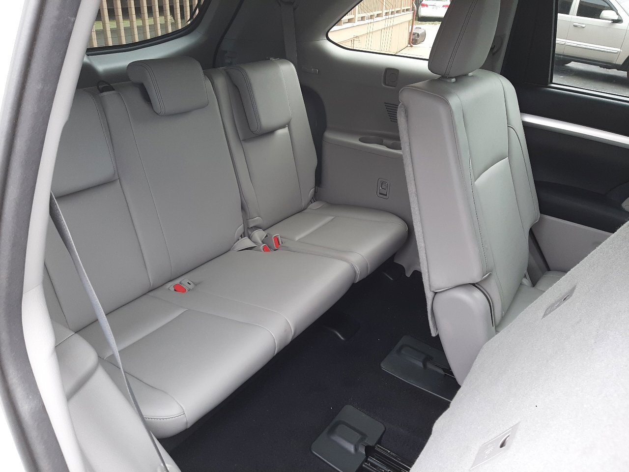 Used 2015 Toyota Highlander XLE image 20