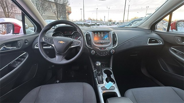 Used 2018 Chevrolet Cruze LT w/ Convenience Package image 11