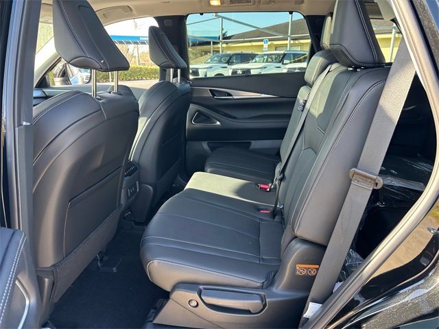 New 2026 INFINITI QX60 Luxe image 13