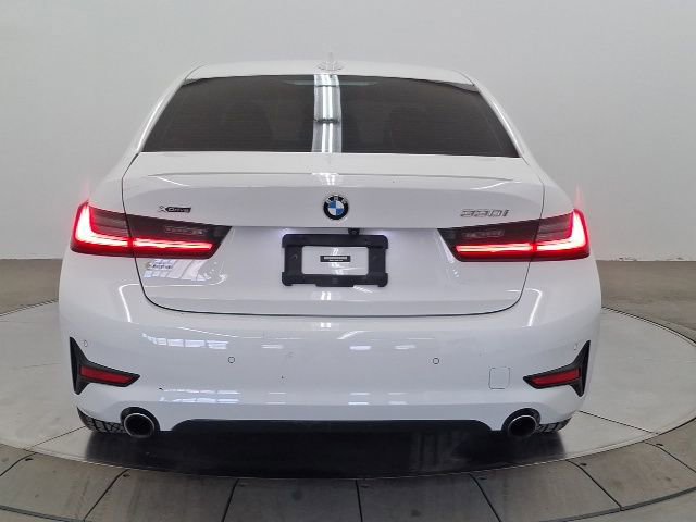 Used 2022 BMW 330i xDrive Sedan w/ Premium Package 2 image 6