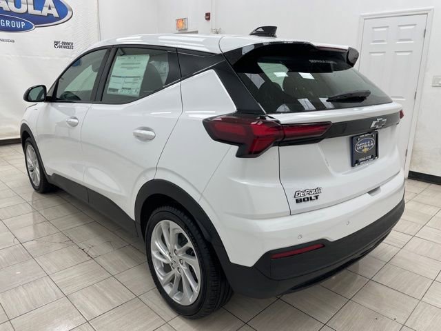 New 2027 Chevrolet Bolt LT w/ Comfort Package image 18