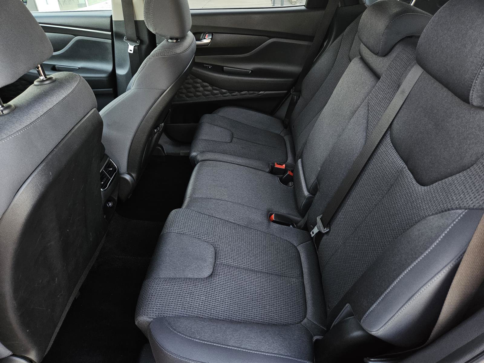 Used 2023 Hyundai Santa Fe SEL image 29