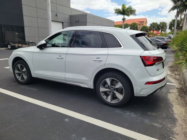 Certified 2023 Audi Q5 2.0T Premium Plus w/ Premium Plus Package image 3