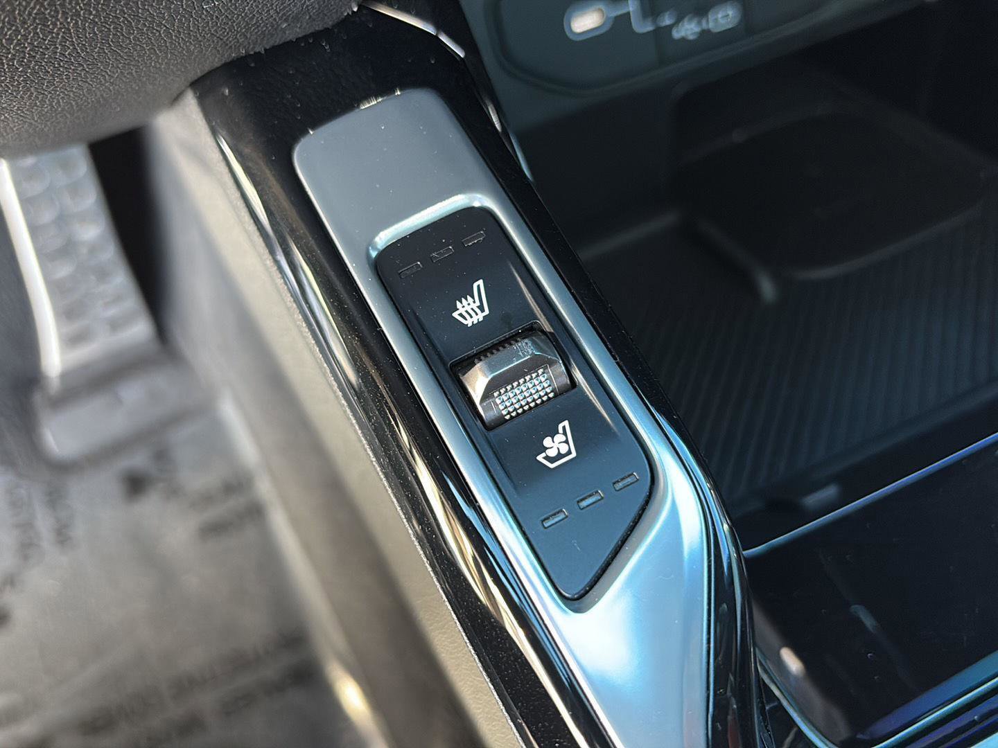 Used 2025 Kia Sorento SX Prestige image 17