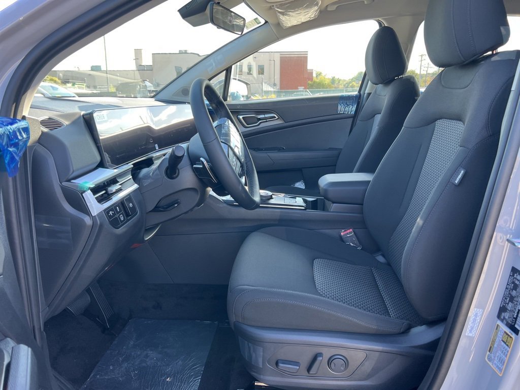 New 2026 Kia Sportage S image 8