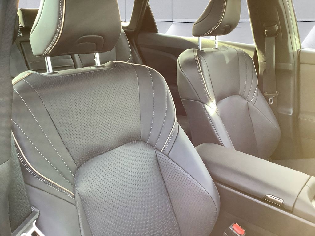 Used 2025 Toyota Crown Signia AWD/4WD image 14