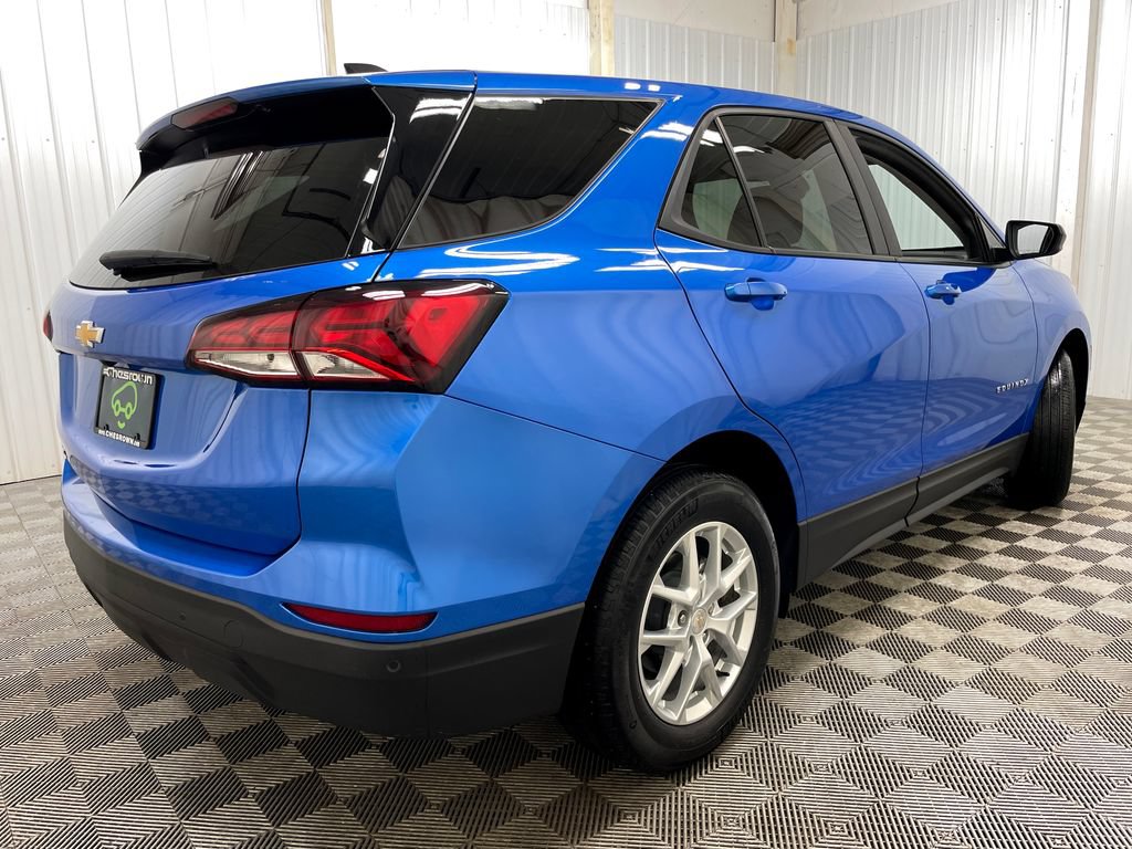 Certified 2024 Chevrolet Equinox LS w/ LS Convenience Package FWD image 17