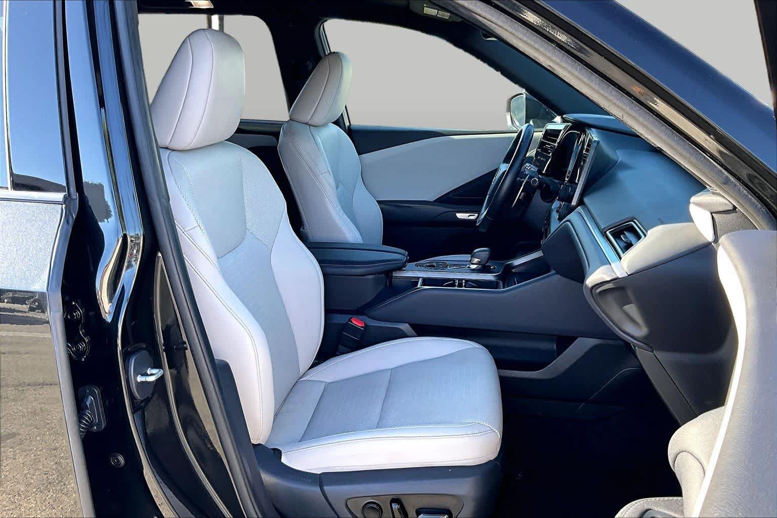 Certified 2024 Lexus TX 350 AWD w/ Cold Weather Package image 8