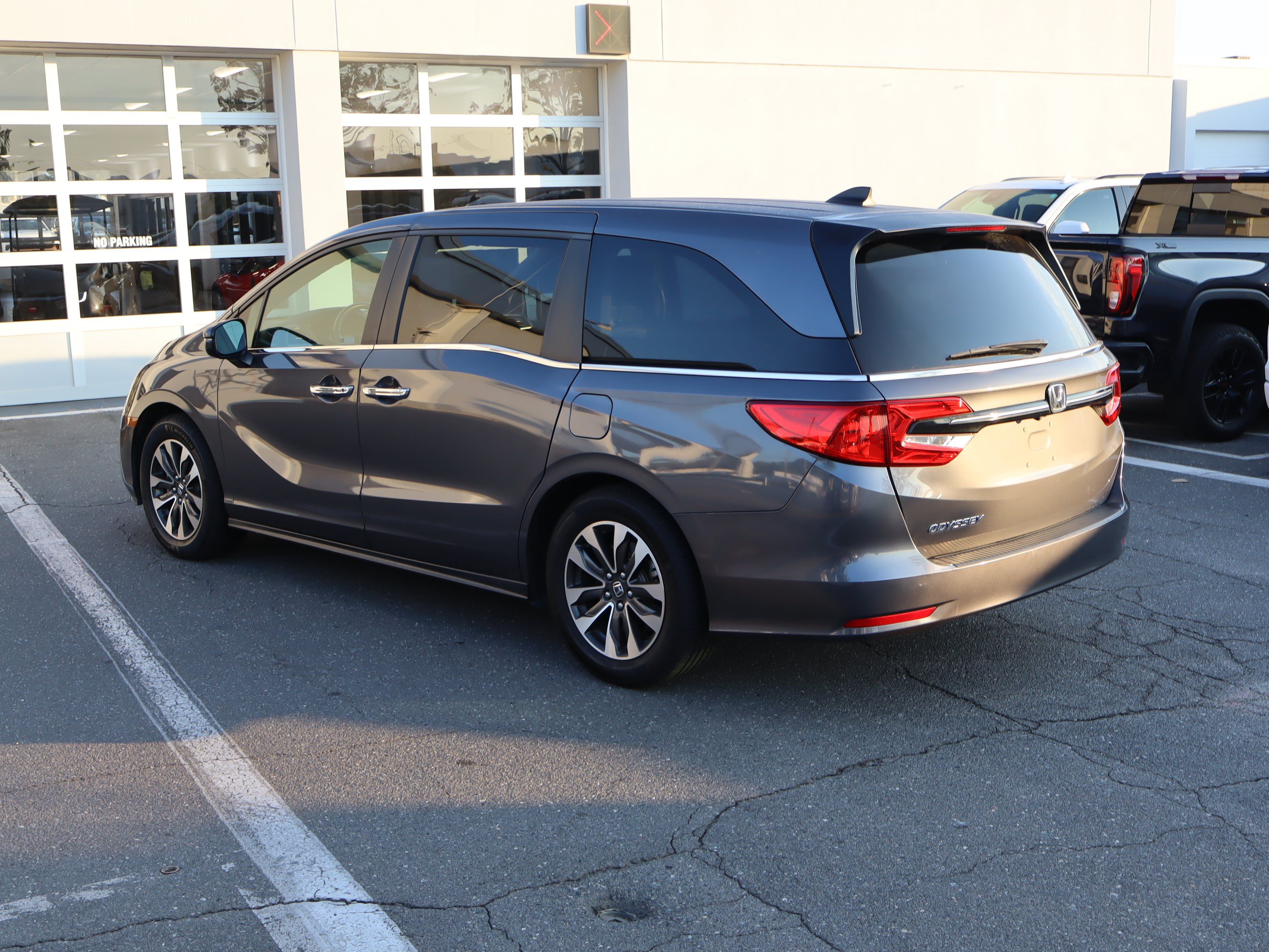 Used 2021 Honda Odyssey EX-L image 8