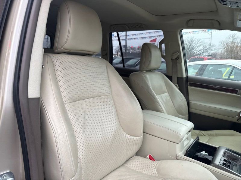 Used 2010 Lexus GX 460 image 18