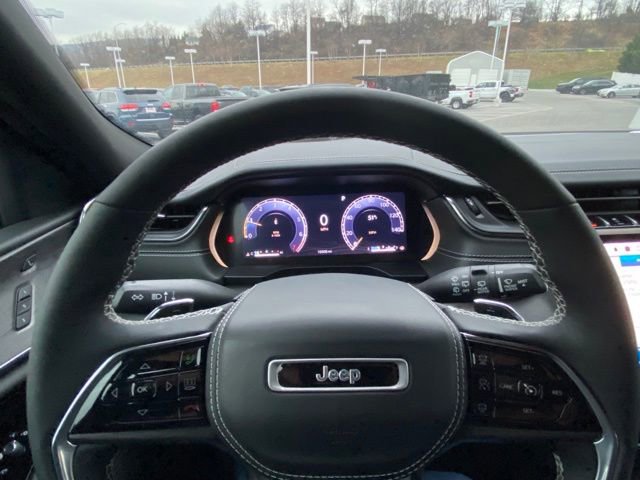 Used 2024 Jeep Grand Cherokee L Overland w/ Luxury Tech Group IV image 15