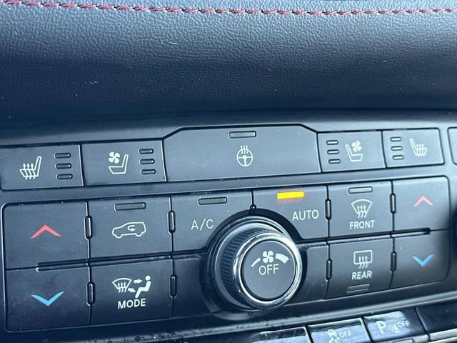 Used 2025 Dodge Durango R/T image 30