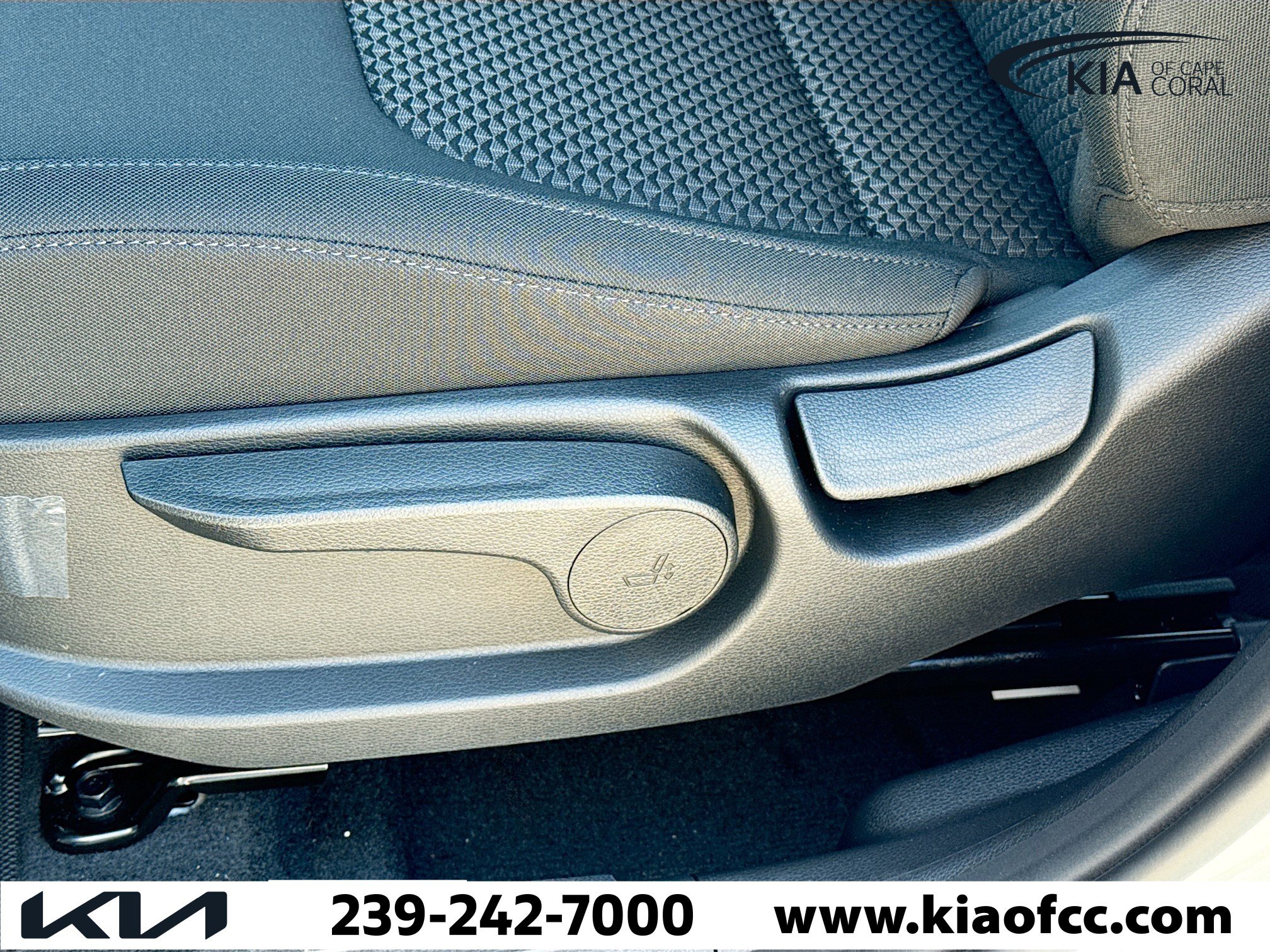 New 2026 Kia Sportage LX image 21
