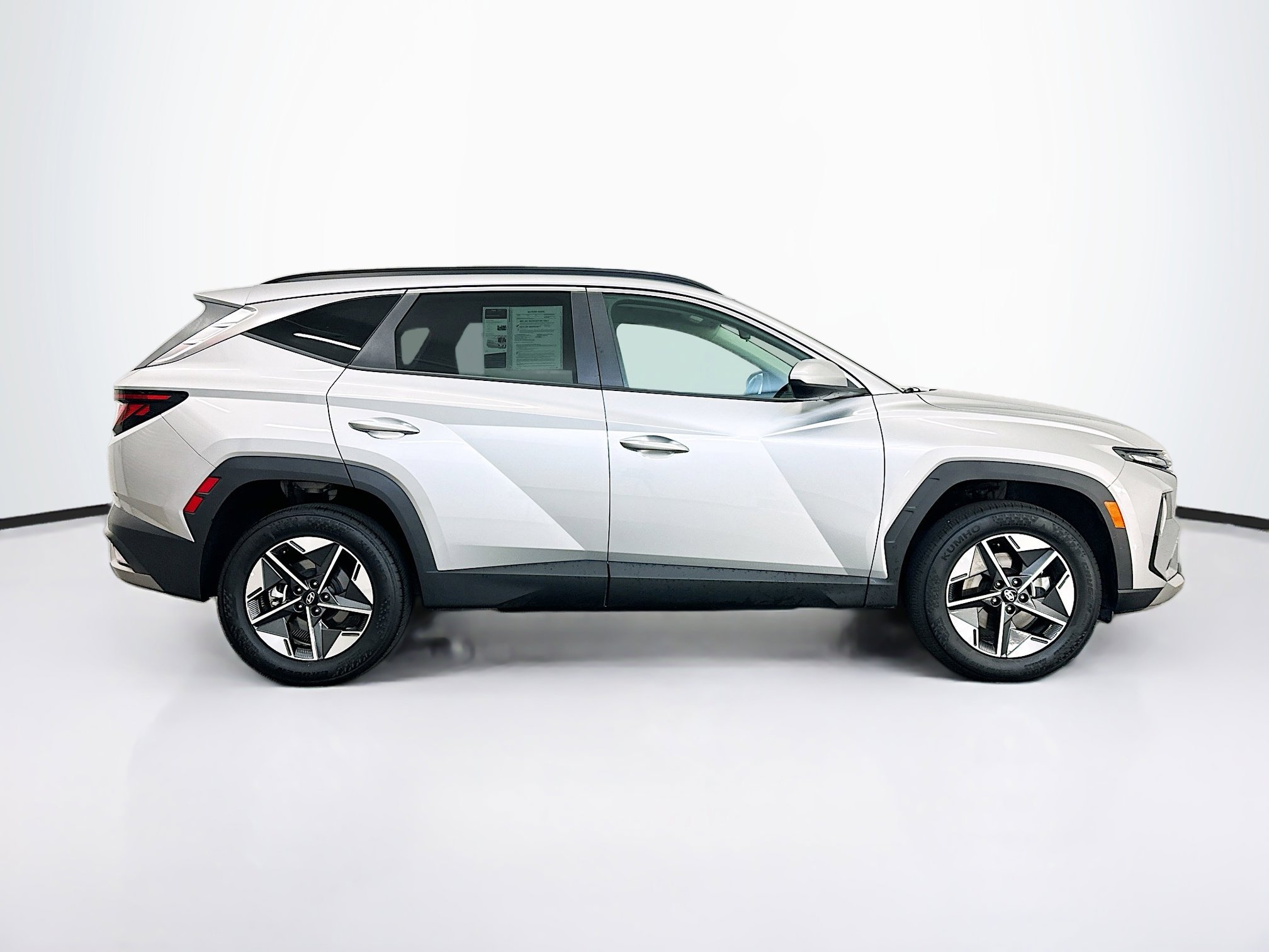 Used 2025 Hyundai Tucson SEL AWD/4WD image 10