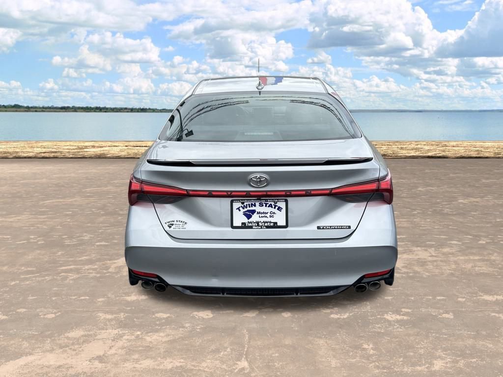 Used 2021 Toyota Avalon Touring image 7
