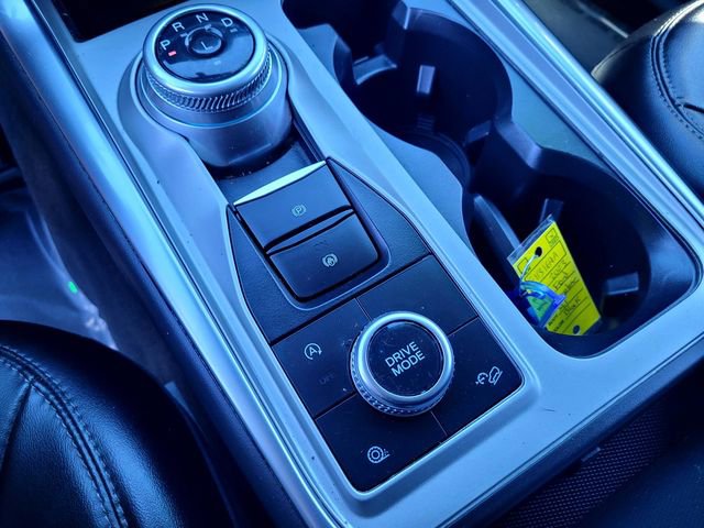 Used 2023 Ford Explorer XLT w/ Equipment Group 202A AWD/4WD image 19