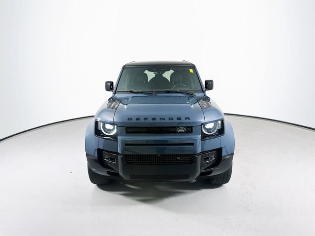 Used 2022 Land Rover Defender 110 X-Dynamic HSE AWD/4WD image 4