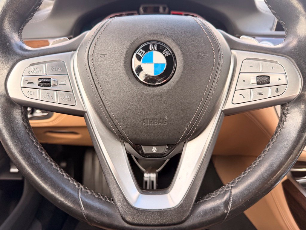 Used 2020 BMW 750i xDrive AWD/4WD image 22
