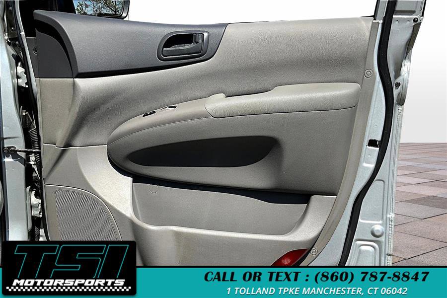 Used 2014 Kia Sedona LX image 24