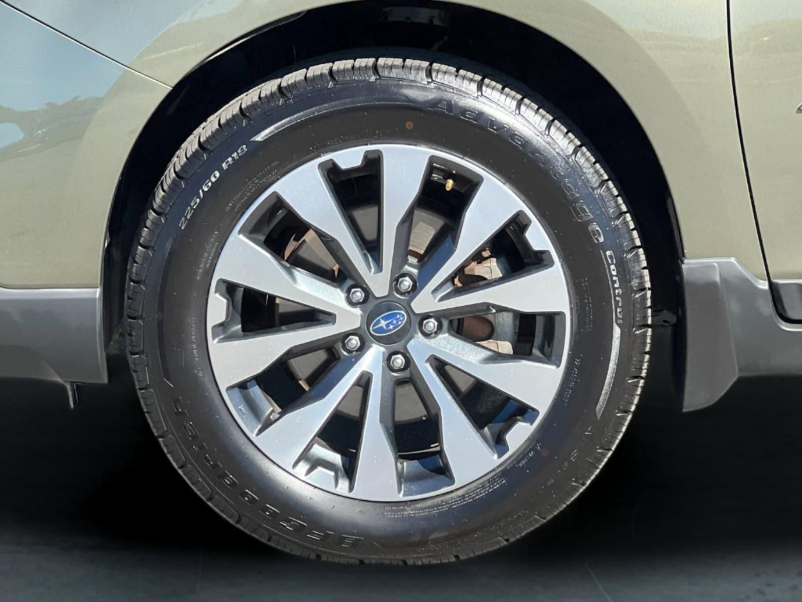 Used 2015 Subaru Outback 2.5i Limited image 26