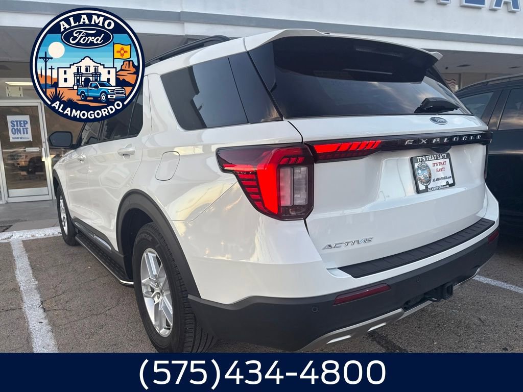 Used 2025 Ford Explorer Active w/ Active Comfort Package image 15
