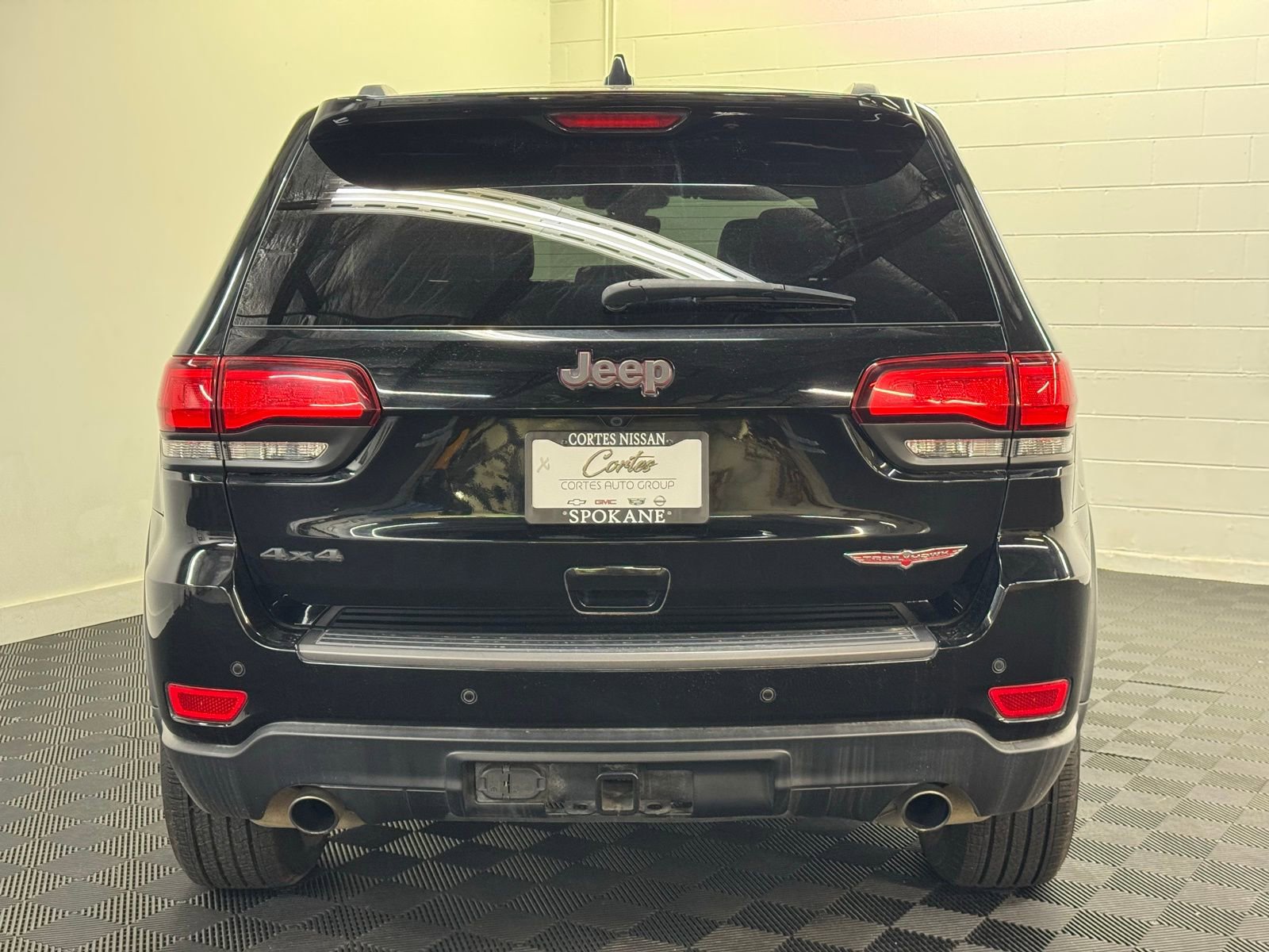 Used 2021 Jeep Grand Cherokee Trailhawk w/ Trailhawk Luxury Group AWD/4WD image 6