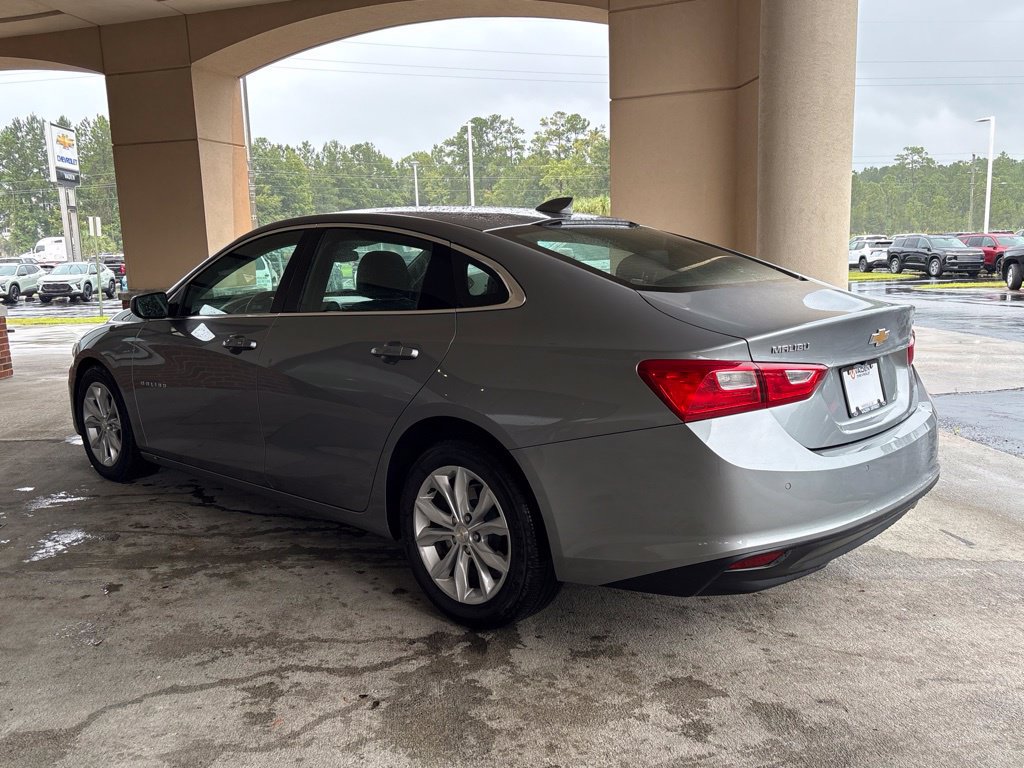 Used 2024 Chevrolet Malibu LT FWD image 9