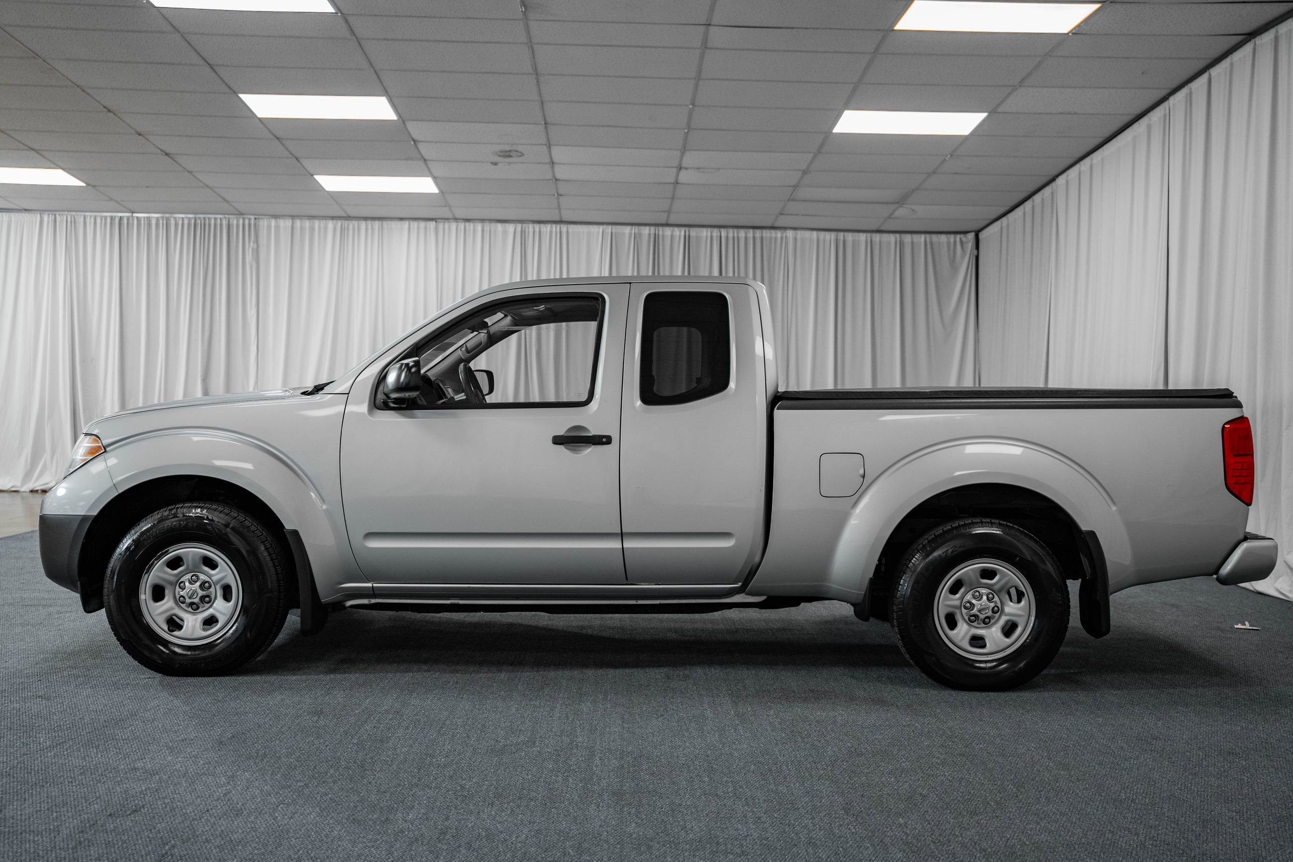 Used 2018 Nissan Frontier S image 4