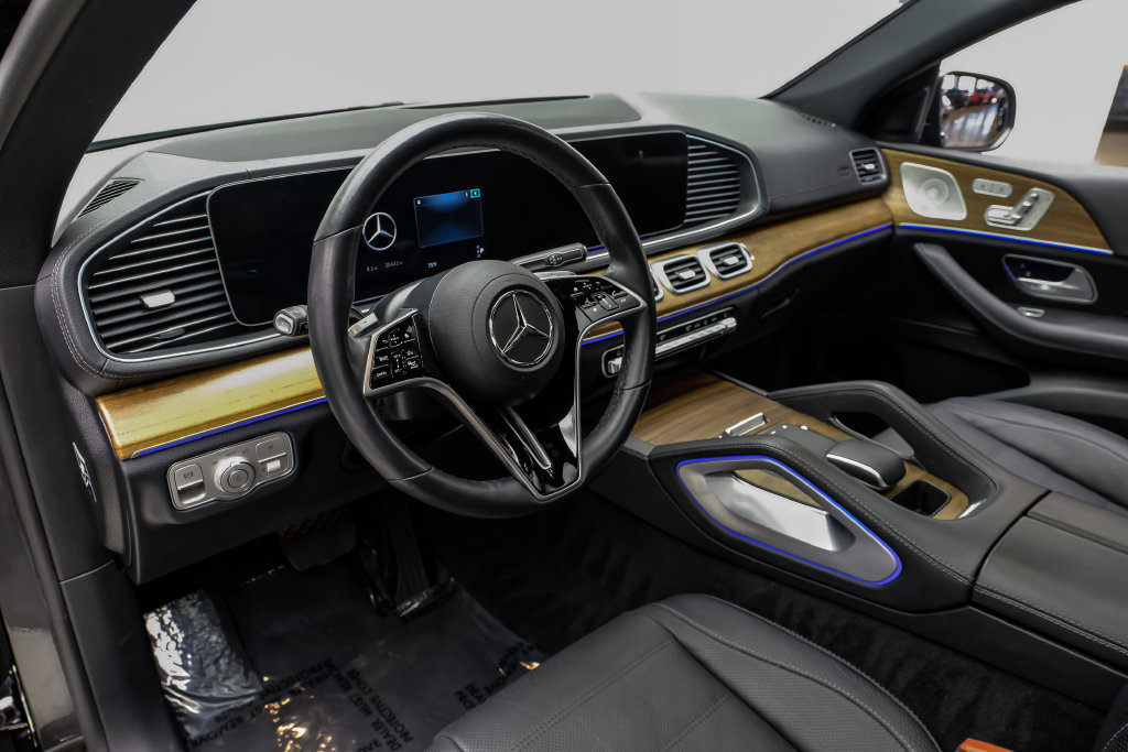 Used 2025 Mercedes-Benz GLE 450 4MATIC Coupe image 5