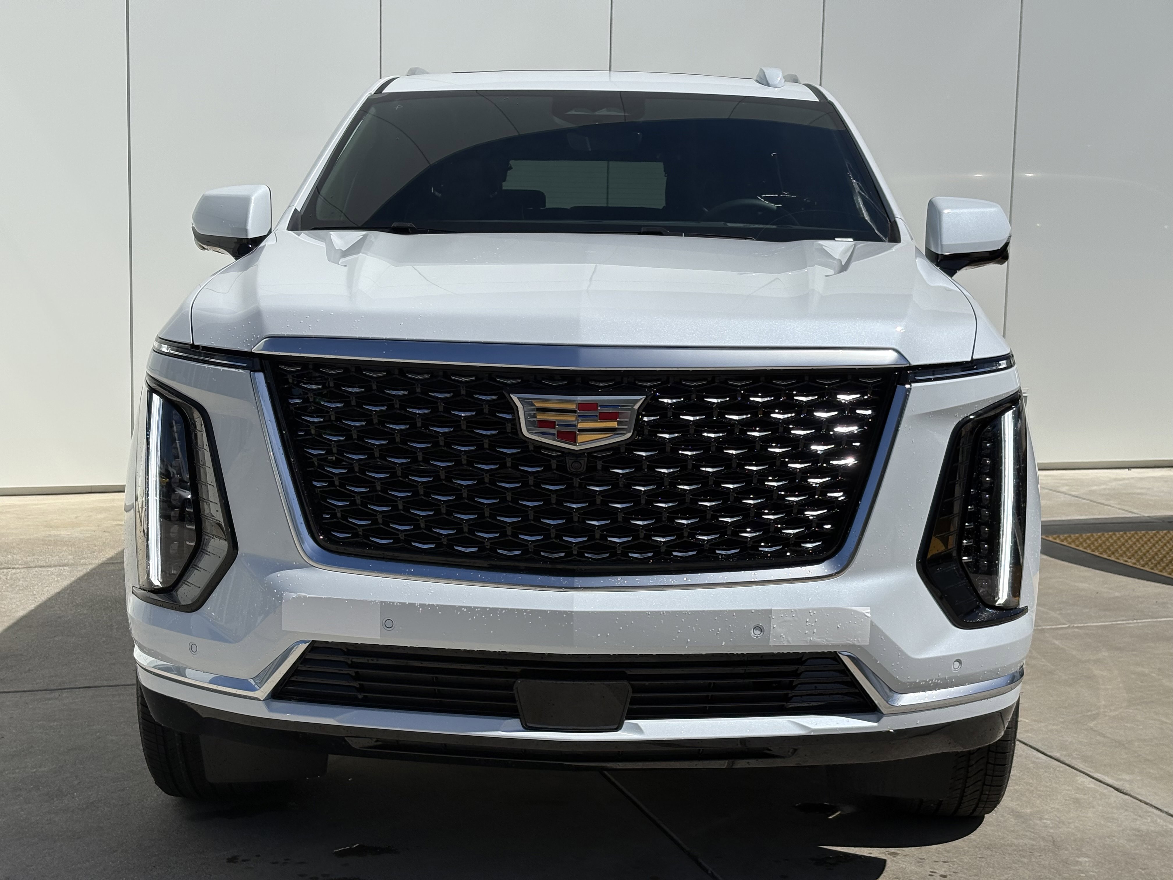New 2026 Cadillac Escalade Luxury image 3
