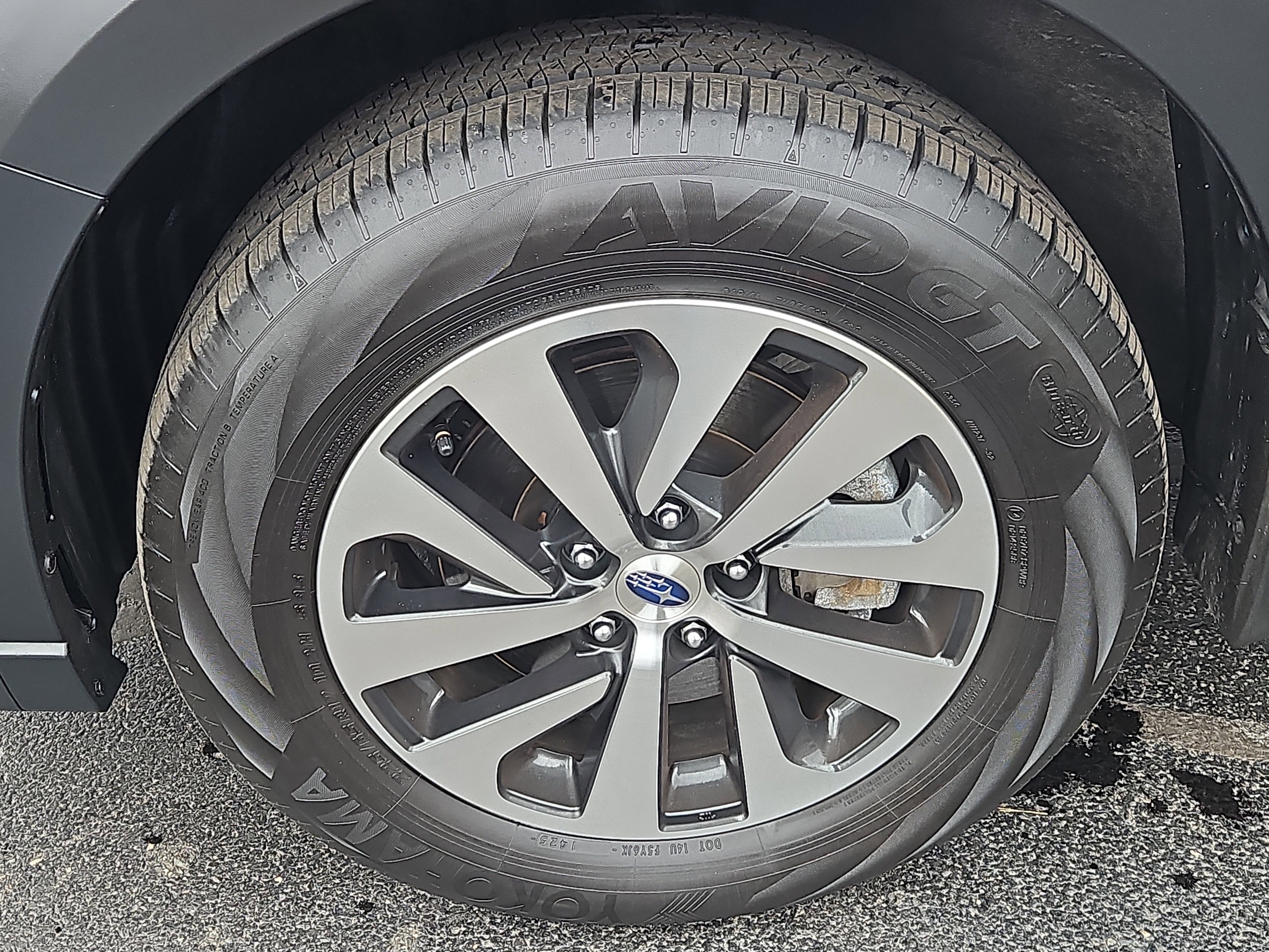 Certified 2025 Subaru Outback Premium image 4