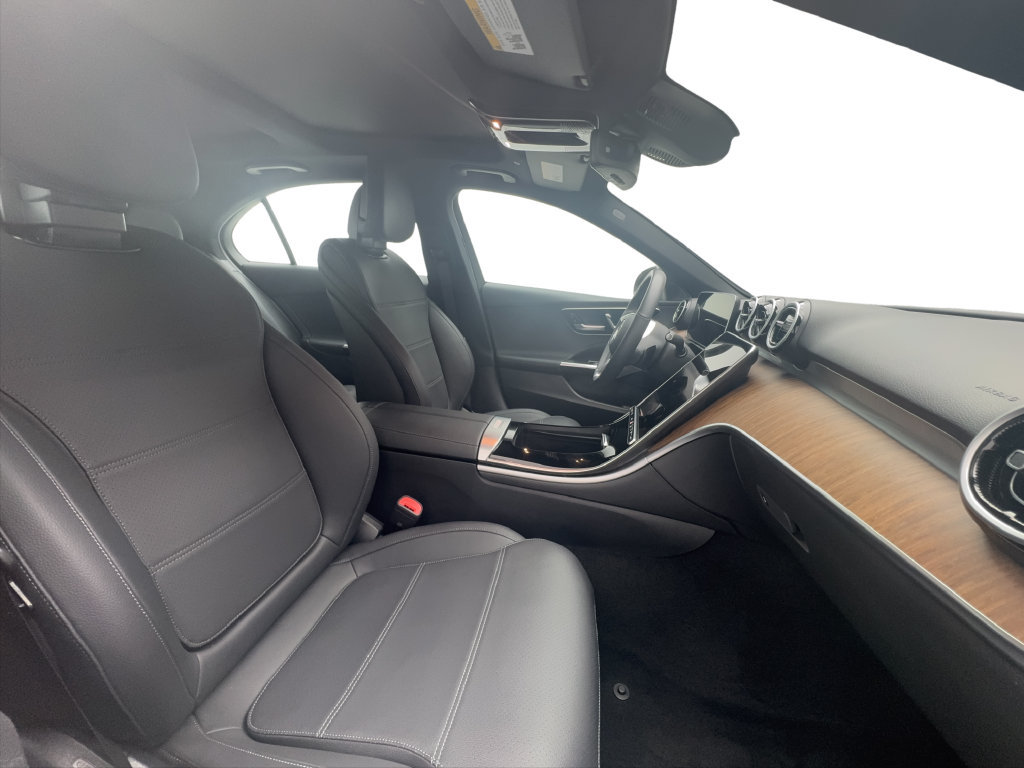 Used 2025 Mercedes-Benz C 300 4MATIC Sedan image 30