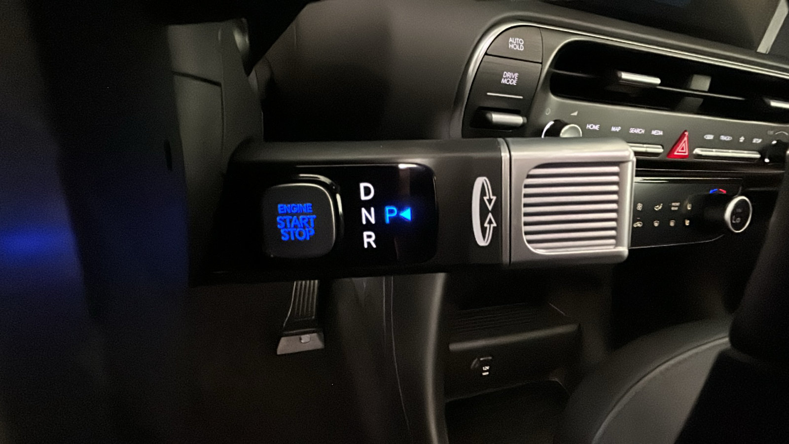 Used 2026 Hyundai Palisade Calligraphy FWD image 25
