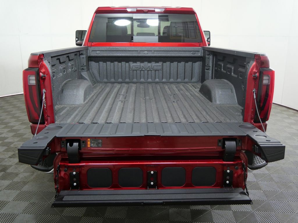 New 2026 GMC Sierra 3500 SLT w/ SLT Premium Package AWD/4WD image 4