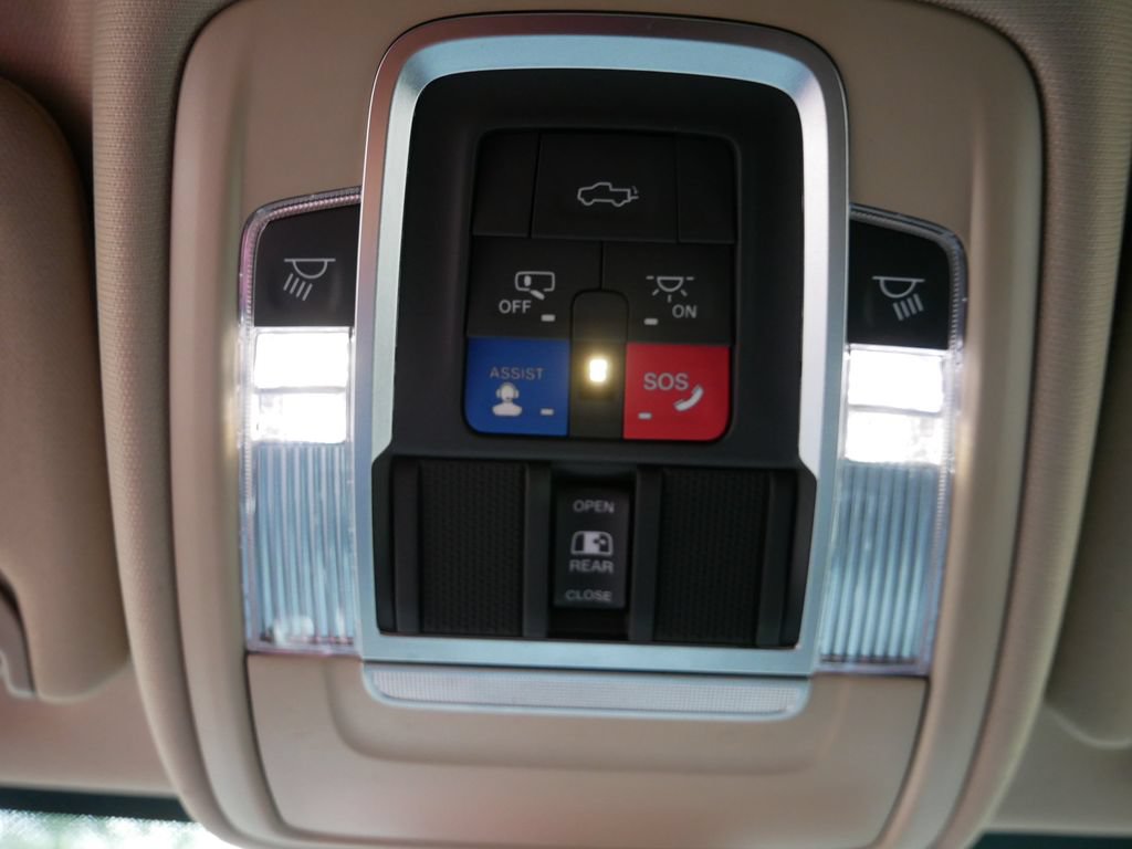 Used 2022 RAM 2500 Laramie AWD/4WD image 26