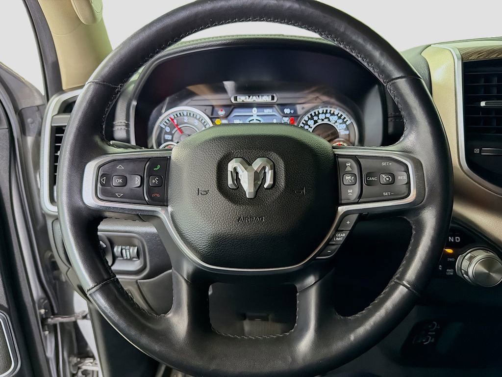 Used 2019 RAM 1500 Laramie AWD/4WD image 14