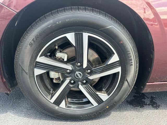 Used 2024 Nissan Sentra SV FWD image 33