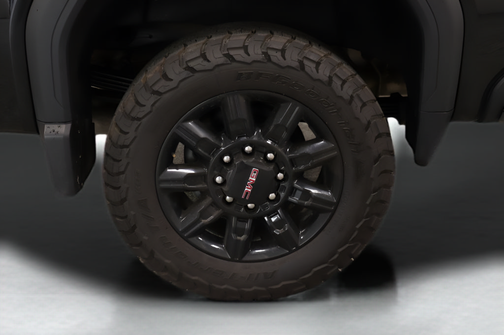 Used 2025 GMC Sierra 2500 AT4 w/ AT4 Premium Plus Package AWD/4WD image 36