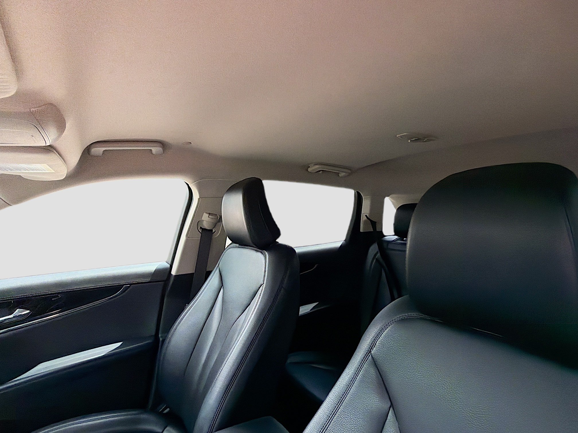 Used 2022 Lincoln Nautilus FWD w/ Premium Package image 26